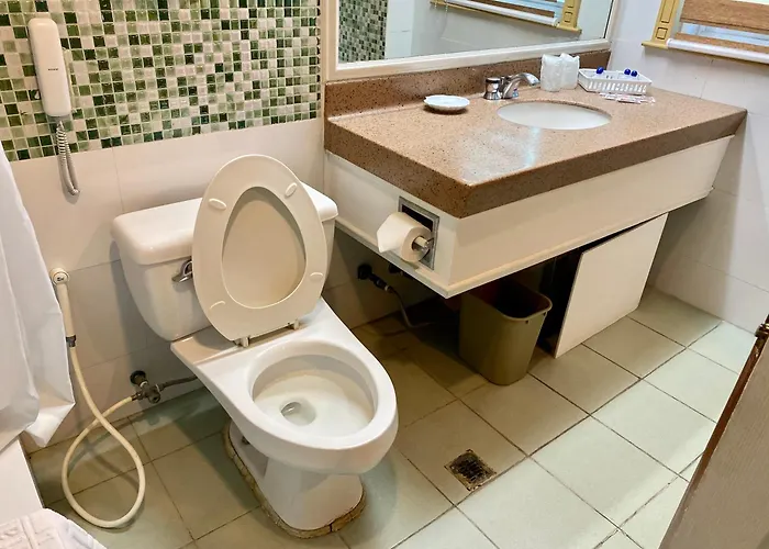 Maharaja Oriental Makati Apartment *