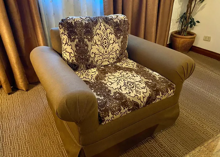 Maharaja Oriental Makati Apartment